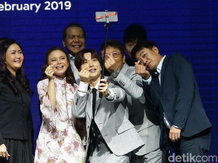 Siap-siap Elf! Kolaborasi SM Entertainment dan Transmedia