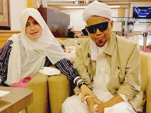 Arifin Ilham Bicara Wasiat Kematian, Istri Pertama Tak Henti Beri Semangat