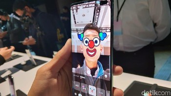 Bisa bermain AR Sticker. Foto: Muhamad Imron Rosyadi/detikINET