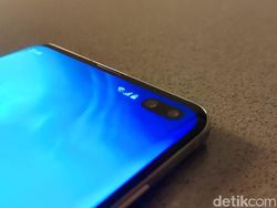 Unboxing Samsung Galaxy S10+