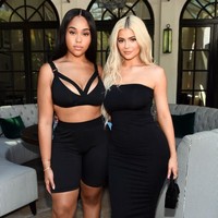 Kylie dan Jordyn telah berteman sejak usia mereka 13 tahun. Bersahabat dengan Kylie, Jordyn pun dekat dengan klan Kardashian-Jenner. Tak jarang, ia muncul di reality show Keeping Up with the Kardashians dan Life of Kylie. (Foto: Getty Images)