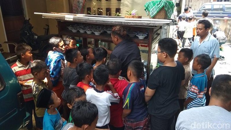 Tiap Jumat, Penjual Soto di Muntilan Ini Gratiskan Dagangannya Tiap Jumat, Penjual Soto di Muntilan Ini Gratiskan Dagangannya