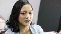 Wanita yang akrab disapa Lala itu menceritakan kejadian yang sempat viral di dunia maya.