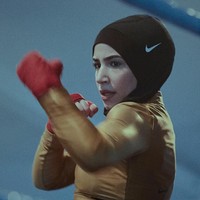 Zeina Nassar, petinju berhijab asal Jerman jadi sorotan setelah digandeng Nike untuk mempromosikan produk terbarunya. Penampilannya pun kerap jadi perhatian. Foto: Instagram/Nike