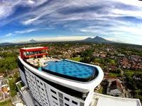 Nikmati Keindahan Kota Jogja Sambil Makan Enak di 5 Kafe Rooftop Ini
