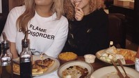 Aneka steak dengan kentang goreng renyah, jadi salah satu menu kesukaan Jordyn saat sedang berkumpul bersama teman dan kerabatnya. Foto: Instagram @jordynwoods