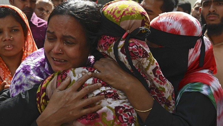 Kebakaran Dahsyat di Ibu Kota Bangladesh, Korban Bertambah Jadi 78 Orang Kebakaran Dahsyat di Ibu Kota Bangladesh, Korban Bertambah Jadi 78 Orang