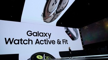 Perangkat wearable terbaru Samsung, Galaxy Watch Active dan Galaxy Fit ikut dilahirkan. Foto: Getty Images