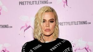 Penampilan Perdana Khloe Kardashian di Red Carpet Usai Drama Perselingkuhan