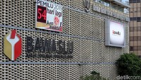 Untuk Pemilihan Presiden, KPU pun telah mempersiapkan dan melaksanakan debat capres-cawapres sebagai ajang bagi para pasangan calon presiden dan wakil presiden untuk menjabarkan visi serta misi mereka. Debat capres-cawapres itu pun disebut akan berlangsung sebanyak lima kali sebelum pelaksanaan Pemilu pada 17 April mendatang.