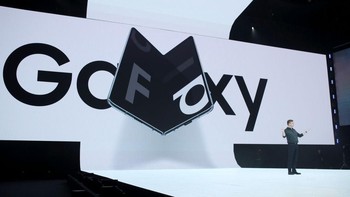 Galaxy Fold menandai era baru dalam bidang desain smartphone. Foto: Getty Images