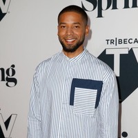Kasus penyerangan yang menurut Jussie Smollett ini pun langsung menghebohkan media massa. Berbagai media memberitakan peristiwa tersebut dan simpati dari para selebriti serta politikus berdatangan. Mereka yang memberikan dukungan pada Jussie di antaranya Naomi Campbell, Viola Davis, Shonda Rhimes dan politikus dari partai Demokrat, Kamala Harris serta Cory Booker. Bahkan Presiden Donald Trump berkomentar mengenai kasus pemukulan Jussie. Menurutku itu sangat buruk, kata Trump. Foto: Getty Images