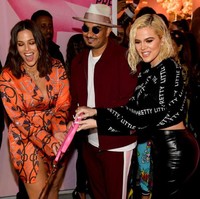 Meski harus menghadapi kenyataan pahit bahwa ayah dari putrinya, Tristan Thompson, berselingkuh dengan orang terdekat klan Kardashian-Jenner, Khloe tetap tampil maksimal.  Foto: Getty Images