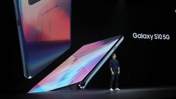 Menyambut era 5G, Samsung juga merilis Galaxy S10 5G yang mendukung jaringan super cepat tersebut. Foto: Getty Images