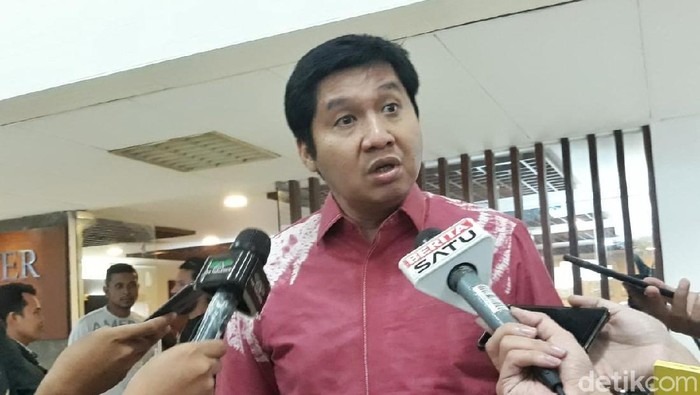 Maruarar Sirait