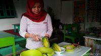 Pedas Asam Bakso Isi Belimbing yang Unik