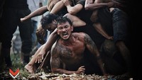Foxtrot Six ramai dibicarakan oleh para penikmat film karena berikan paket komplit. Berisikan banyak bintang, yuk lihat foto-foto adegannya!  Foto: Dok. MD Pictures