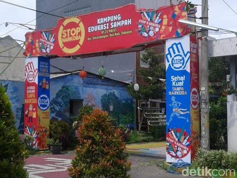 Peringati Hari Sampah Kampung Ini Rintis Bebas Narkoba Peringati Hari Sampah Kampung Ini Rintis Bebas Narkoba