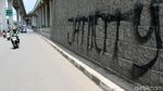 Aksi Vandalisme Kotori Jalur Busway