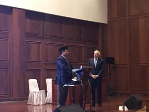 Diundang Prabowo, Eks Panglima NATO Pernah Kritik Capres AS Seperti Ini