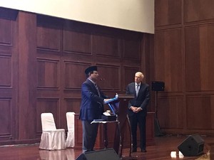 Diundang Prabowo, Eks Panglima NATO Pernah Kritik Capres AS Seperti Ini