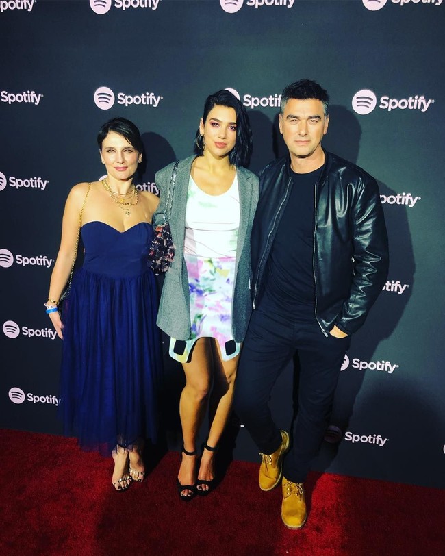 Menjadi sosok yang viral, Dukagjin Lipa langsung bertambah followers-nya di Instagram. Kini, ia memiliki hampir 200 ribu pengikut. Foto: Instagram/@dukagjinlipa