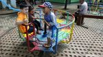 Asyiknya Bermain di RPTRA Kebon Sirih