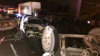 Kecelakaan membuat lalu lintas di Jalan Tol arah Sidoarjo-Waru macet. Istimewa/Kanit PJR Tol Jatim II.
