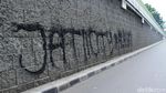 Aksi Vandalisme Kotori Jalur Busway