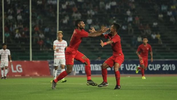 Marinus Wanewar mencetak dua gol ke gawang Kamboja.