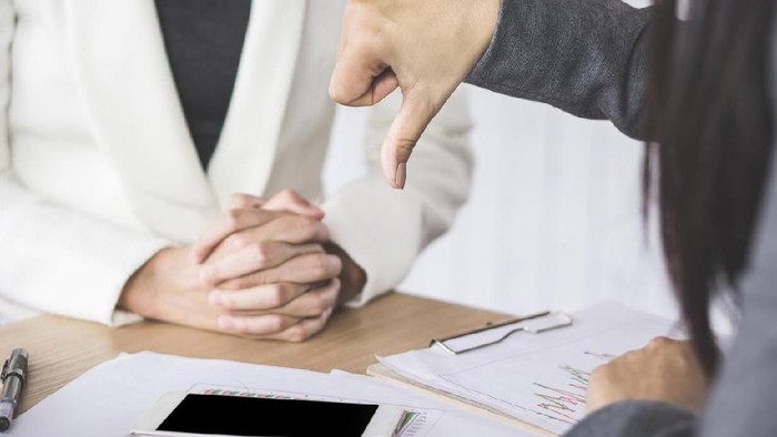 Kisah seorang pria yang ijin sakitnya ditolak oleh kantor. Foto: iStock Kisah seorang pria yang ijin sakitnya ditolak oleh kantor. Foto: iStock