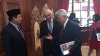 Prabowo sempat berbincang dengan Wesley Clark (Dok. Istimewa)