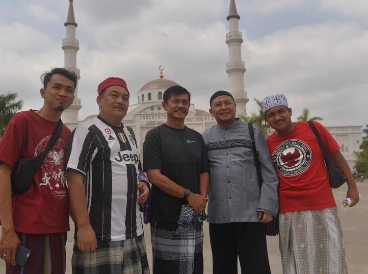 Jelang Laga Penentu AFF 2019, Garuda Muda Jumatan di Kamboja