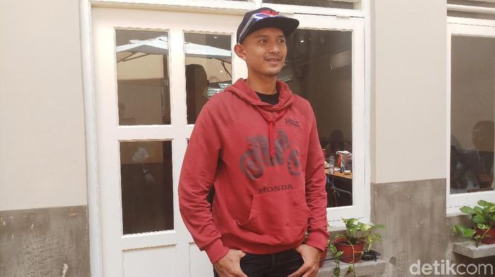 Dimas Ekky Pratama akan membalap di Moto2 2019. (Foto: Yanu Arifin/detikSport) Dimas Ekky Pratama akan membalap di Moto2 2019. (Foto: Yanu Arifin/detikSport)