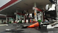 Beruntung tidak ada korban jiwa akibat kejadian tersebut.
