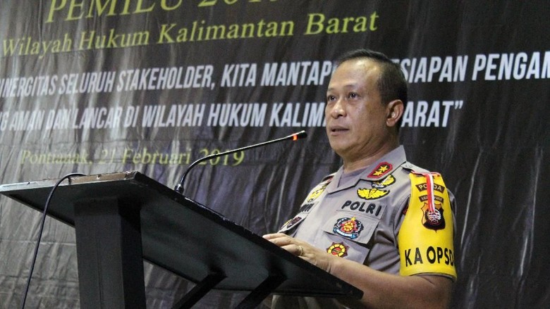 Massa yang Blokir Jalanan Pontianak Bubar, Situasi Kondusif Massa yang Blokir Jalanan Pontianak Bubar, Situasi Kondusif