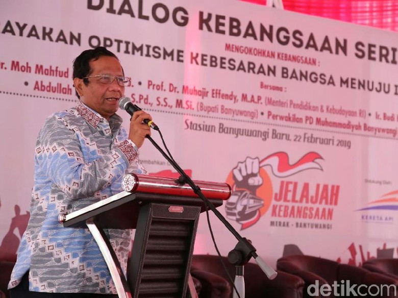 Ini Kata Mahfud Md Soal Gangguan Relawan ke Capres dan Cawapres Ini Kata Mahfud Md Soal Gangguan Relawan ke Capres dan Cawapres