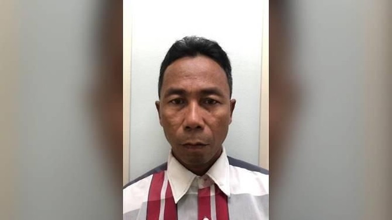 Coba Menyuap Petugas Imigrasi Singapura, Seorang WNI Dibui Coba Menyuap Petugas Imigrasi Singapura, Seorang WNI Dibui