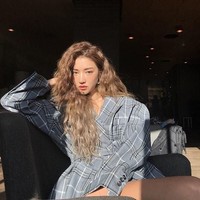 Park Sora pun memiliki penampilan yang stylish. Banyak wanita yang follow Sora di Instagram untuk mendapatkan rekomendasi gaya.  Foto: dok. Instagram (@sora_pppp)