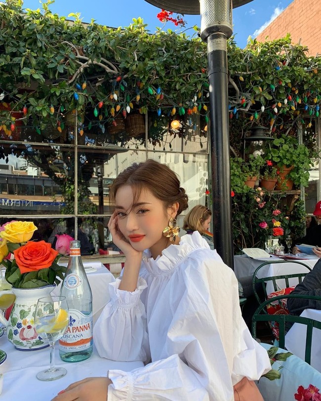 Namun dia tidak menyerah begitu saja. Punya wajah yang cantik, Park Sora banyak tawaran untuk pemotretan.Foto: dok. Instagram (@sora_pppp)