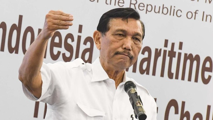 Prabowo Subianto berjanji menurunkan harga telur dalam 100 hari jika terpilih. Menko Kemaritiman Luhut Panjaitan kemudian buka suara mengkritik janji itu.