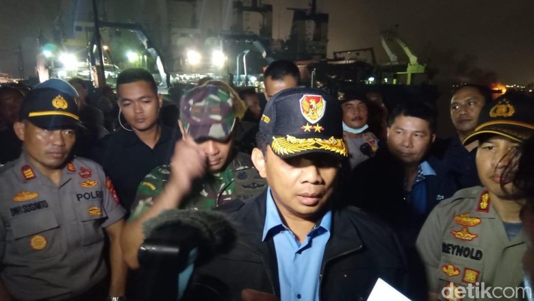 Polisi Periksa 7 Orang Terkait Kebakaran Kapal di Muara Baru Polisi Periksa 7 Orang Terkait Kebakaran Kapal di Muara Baru