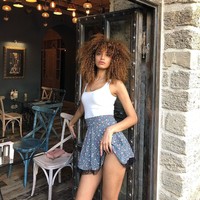 Wanita berambut afro itu mengaku sudah merasa cukup sukses menjadi model. Namun menurutnya, uang yang super banyak sulit datang dalam semalam. Akhirnya impianku menjadi nyata dengan mendapatkan banyak uang dalam waktu singkat, ujarnya, seperti dikutip Daily Star.  Foto: dok. Instagram (@mahbuba_mammadzada)