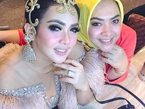 Sindir yang Cari Panggung hingga Posting Hadis, Adik Syahrini Kenapa?