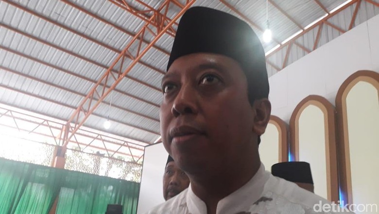 Di Depan Para Ulama, Rommy Singgung Agama Jokowi dan Prabowo Sekeluarga Di Depan Para Ulama, Rommy Singgung Agama Jokowi dan Prabowo Sekeluarga