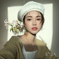 Bagi kamu yang tak asing dengan brand fashion Korea Stylenanda dan merek kosmetik 3CE, pasti tak asing juga dengan wajah ini. Dia adalah Park Sora, model yang sudah jadi ikon dua brand tersebut. Foto: dok. Instagram (@sora_pppp)