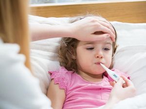 Anak Sering Batuk Pilek, Waspada Infeksi Telinga Tengah