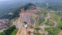 Hingga Februari 2019 ini proyek bendungan Kuningan telah mencapai progres 96%  dari target penyelesaian. Berdasarkan kontrak, rencananya Bendungan Kuningan ini akan diselesaikan pada Bulan Mei 2019. Pool/PT Wijaya Karya (Persero) Tbk.