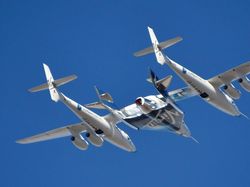 Melihat Penumpang Pertama Melesat ke Tepi Angkasa