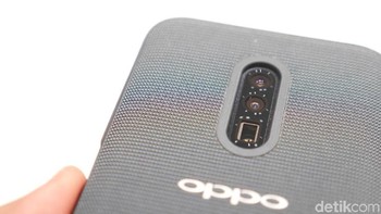 Terdiri dari kamera utama, kamera ultra-wide-angle dan kamera telephoto. Foto: Anggoro Suryo Jati/detikINET